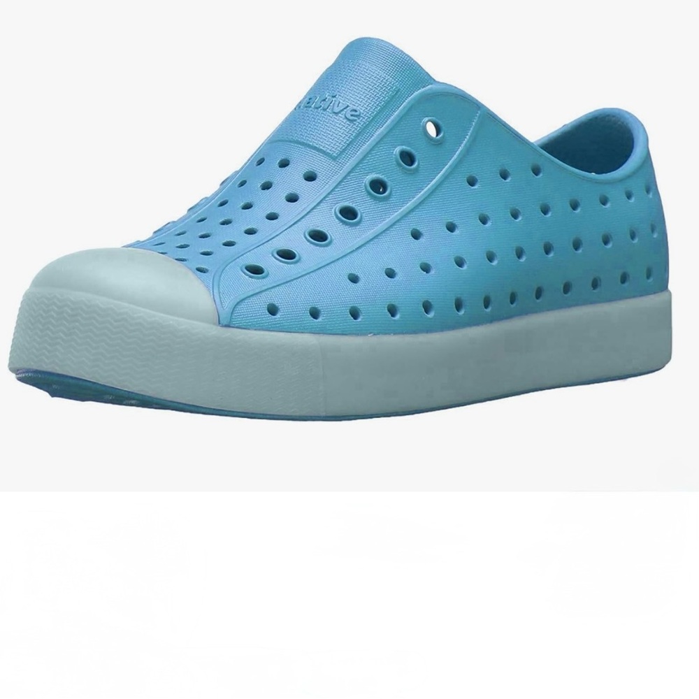 Native blue glow Jefferson shoe size 5 toddler